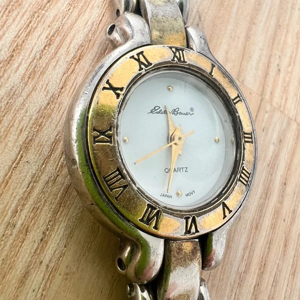 Eddie Bauer ladies two toned watch NEW BATTERY